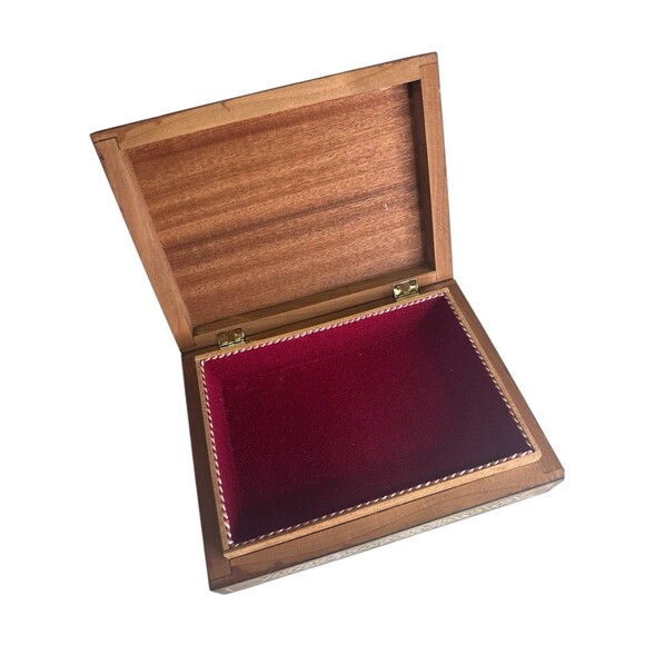 Vintage Kuwait Souvenir Trinket Box Mother Of Pearl Inlay Dhow Boat Kuwait Tower - Picture 6 of 7